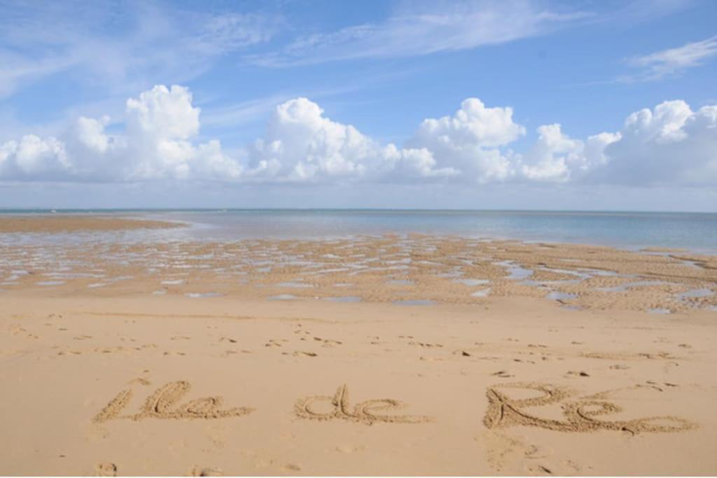 Le Clos Des Flots - La Plage La Flotte Ngoại thất bức ảnh